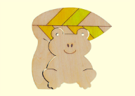 組み木のオブジェカエル